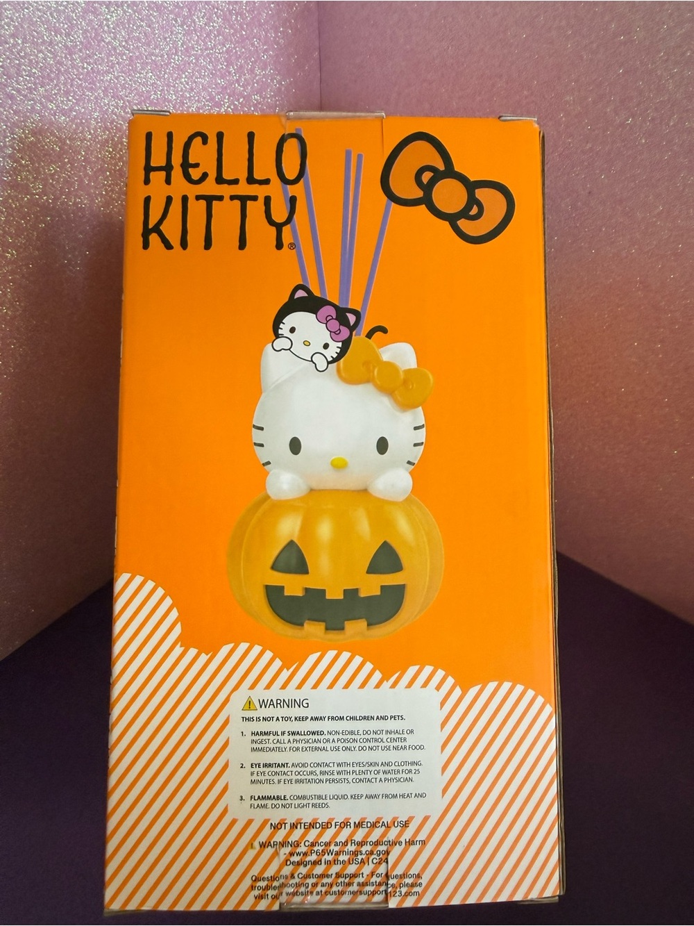Hello Kitty Halloween Ceramic Reed Diffuser - Picture 2 of 3